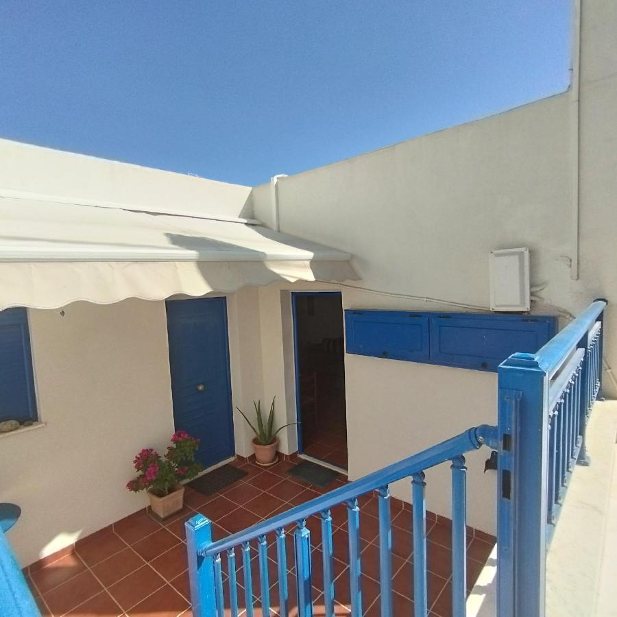 Appartamento Light Blue Makrýgialos Esterno foto